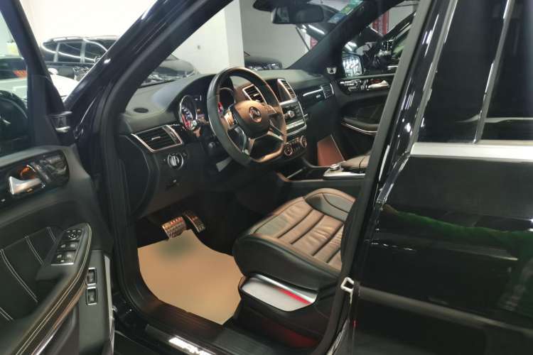 Used Mercedes-Benz GL-Class AMG 2014 AMG GL 63 Left Front Seat