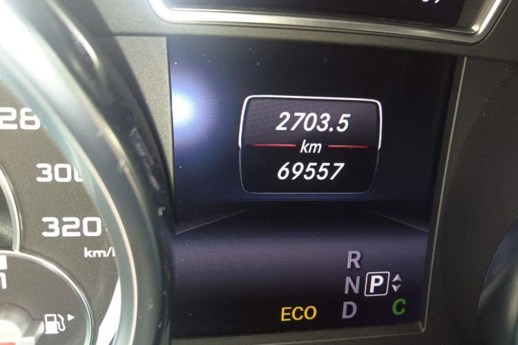 Used Mercedes-Benz GL-Class AMG 2014 AMG GL 63 Odometer Close Up