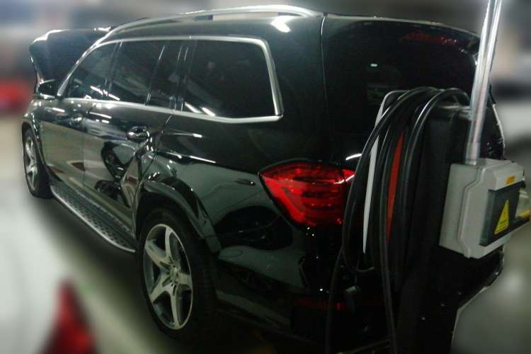 Used Mercedes-Benz GL-Class AMG 2014 AMG GL 63 Rear Left 45 Deg