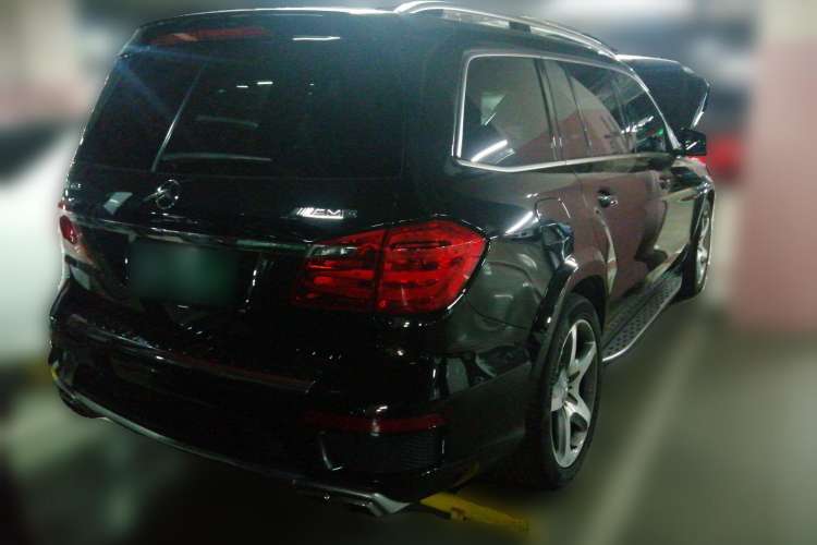 Used Mercedes-Benz GL-Class AMG 2014 AMG GL 63 Rear Right 45 Deg