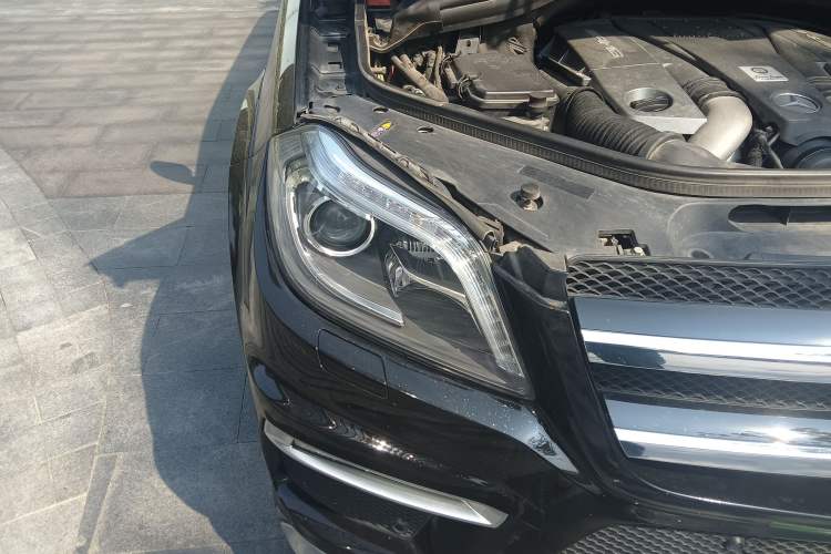 Used Mercedes-Benz GL-Class AMG 2014 AMG GL 63 Right Front Headlight