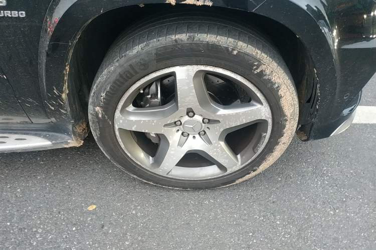 Used Mercedes-Benz GL-Class AMG 2014 AMG GL 63 Right Front Wheel Hub