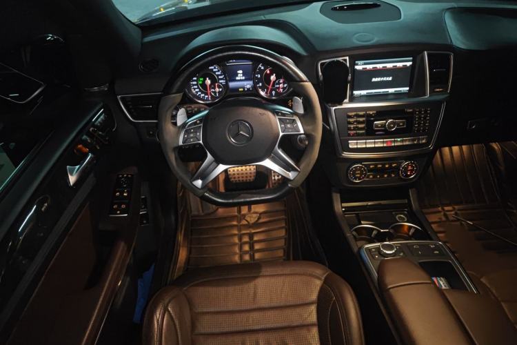 Used Mercedes-Benz GL-Class AMG 2014 AMG GL 63 Steering Wheel