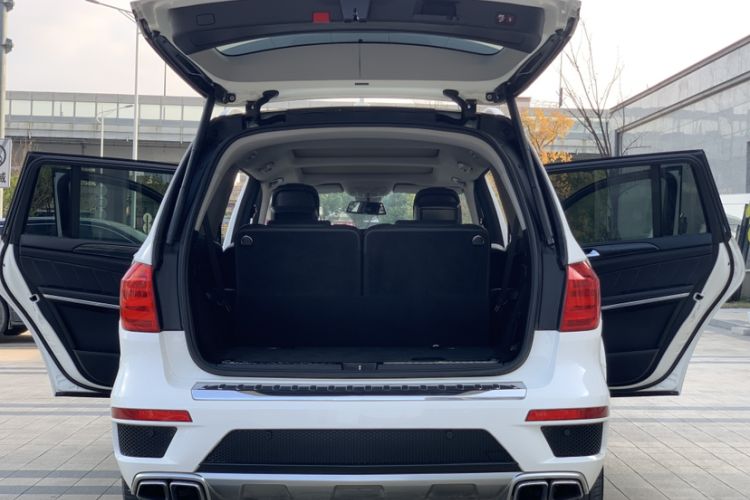 Used Mercedes-Benz GL-Class AMG 2014 AMG GL 63 Interior 5