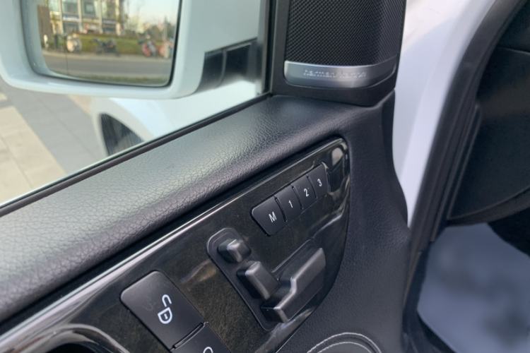 Used Mercedes-Benz GL-Class AMG 2014 AMG GL 63 Interior 8