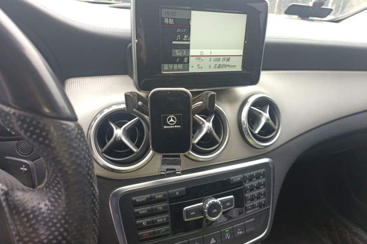 Used Mercedes-Benz GLA 2015 GLA 200 Fashion Model Audio And AC Panel