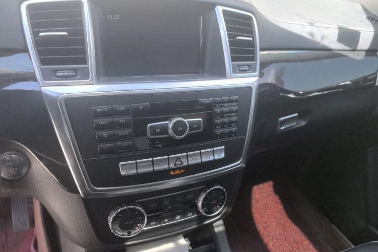 Used Mercedes-Benz GLA  Audio And AC Panel