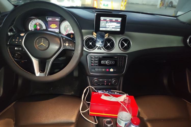 Used Mercedes-Benz GLA 2015 GLA 200 Fashion Model Center Console