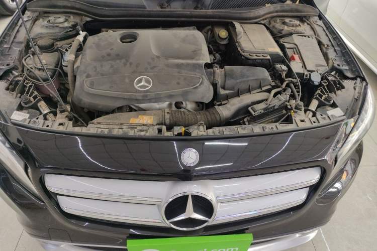 Used Mercedes-Benz GLA 2015 GLA 200 Fashion Model Engine Bay