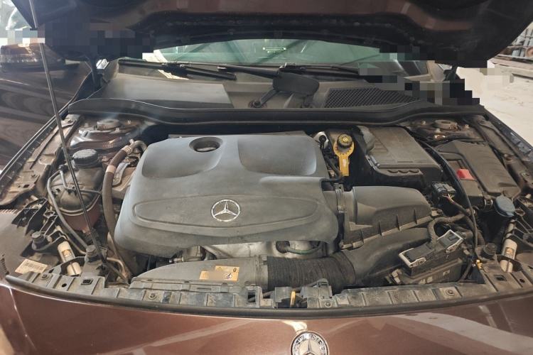 Used Mercedes-Benz GLA 2015 GLA 200 Fashion Model Engine Bay