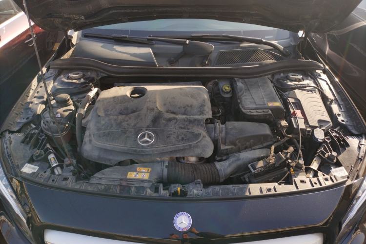 Used Mercedes-Benz GLA 2015 GLA 260 4MATIC Sport Edition Engine Bay