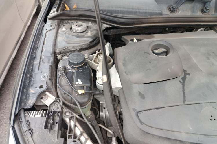 Used Mercedes-Benz GLA 2015 GLA 200 Fashion Model Engine Bay Right