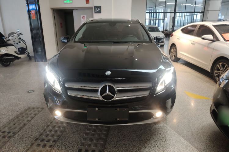 Used Mercedes-Benz GLA 2015 GLA 220 4MATIC Fashion Model Exterior 1