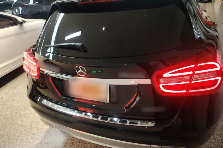 Used Mercedes-Benz GLA 2015 GLA 220 4MATIC Fashion Model Exterior 4