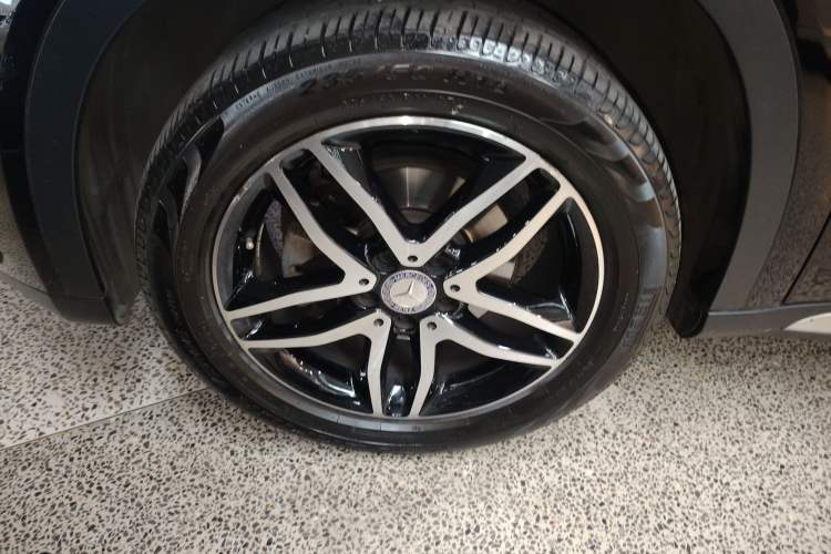 Used Mercedes-Benz GLA 2015 GLA 220 4MATIC Fashion Model Exterior 7
