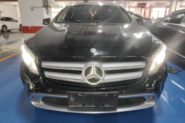 Used Mercedes-Benz GLA 2015 GLA 220 4MATIC Luxury Model Front