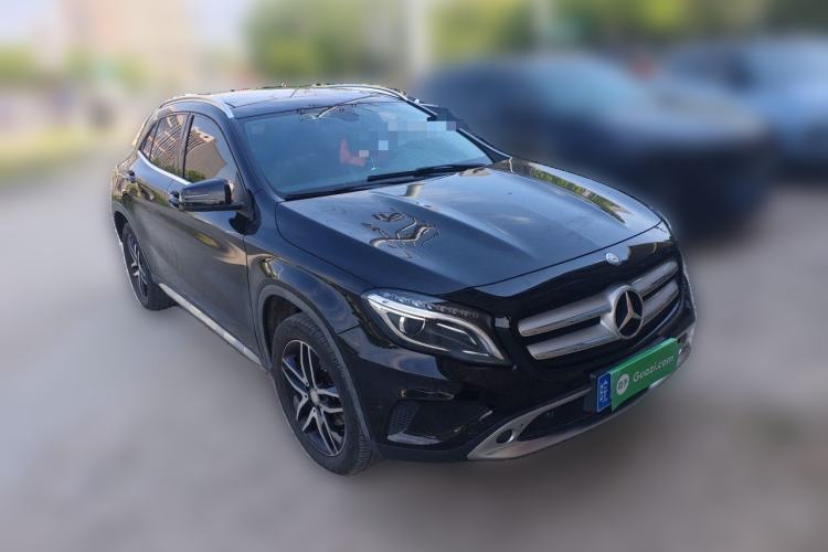 Used Mercedes-Benz GLA 2015 GLA 220 4MATIC Fashion Model Front Right 45 Deg