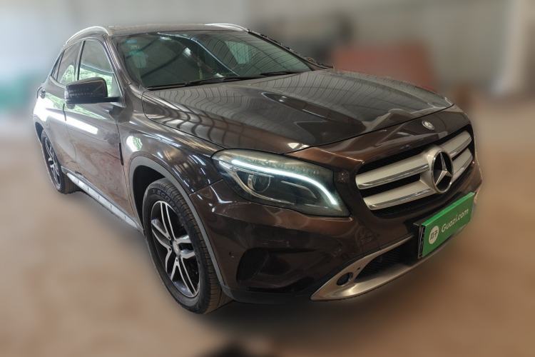 Used Mercedes-Benz GLA 2015 GLA 200 Fashion Model Front Right 45 Deg