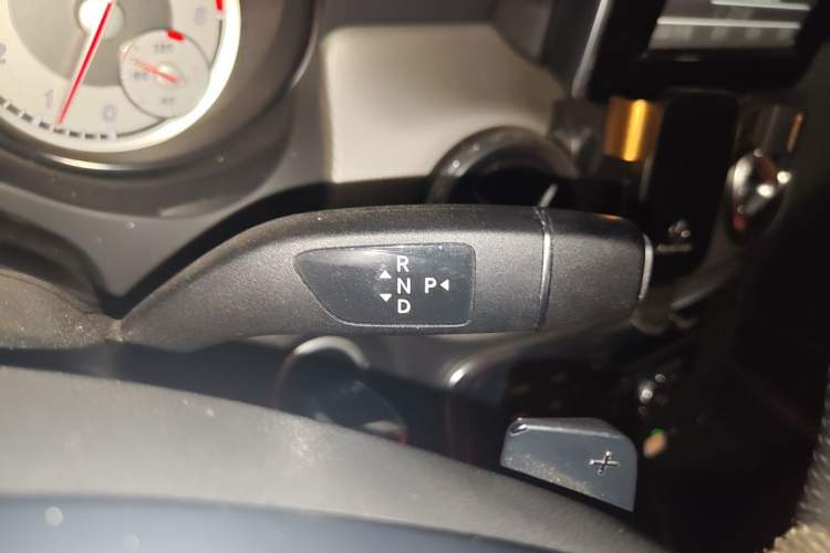 Used Mercedes-Benz GLA 2015 GLA 200 Fashion Model Gear Lever