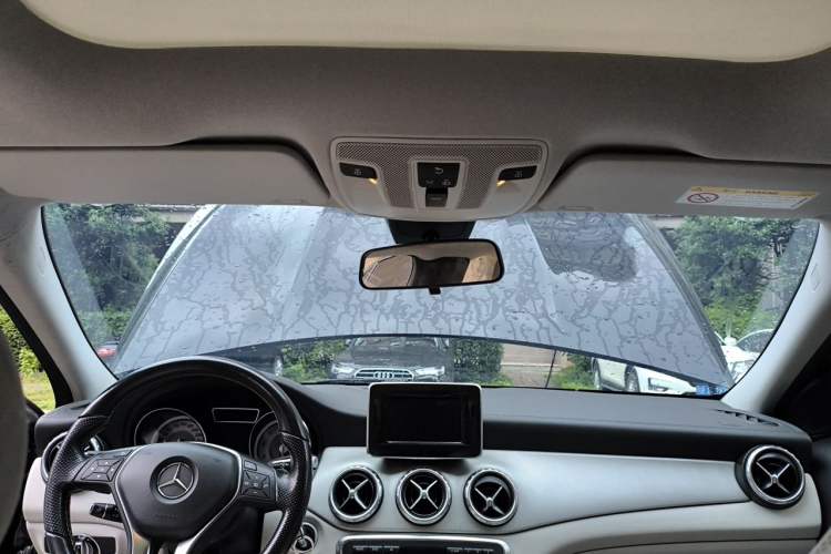 Used Mercedes-Benz GLA 2015 GLA 200 Fashion Model Headliner