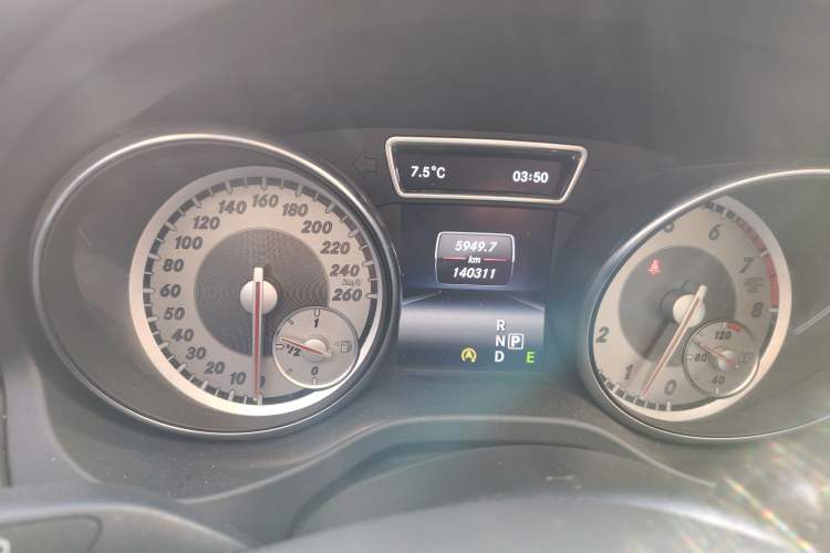 Used Mercedes-Benz GLA 2015 GLA 220 4MATIC Luxury Model Instrument Cluster