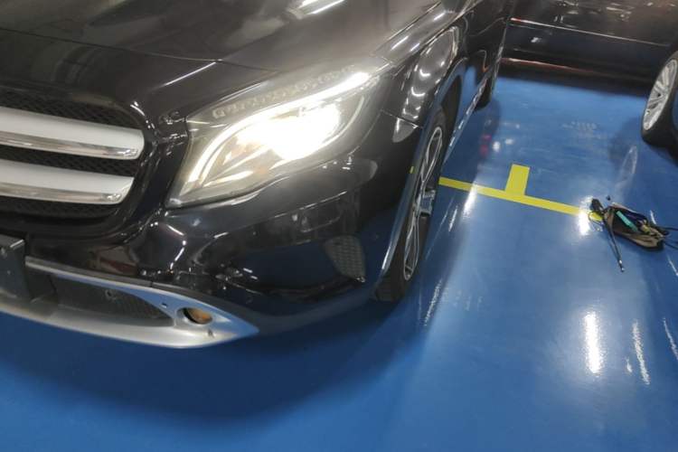 Used Mercedes-Benz GLA 2015 GLA 220 4MATIC Luxury Model Left Front Headlight