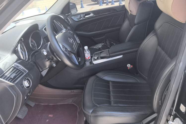Used Mercedes-Benz GLA  Left Front Seat