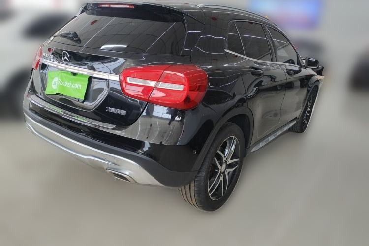 Used Mercedes-Benz GLA 2015 GLA 200 Fashion Model Rear Right 45 Deg