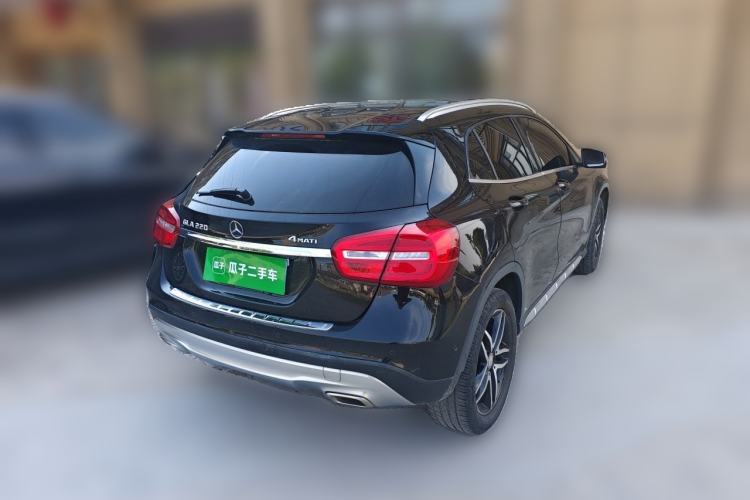 Used Mercedes-Benz GLA 2015 GLA 220 4MATIC Fashion Model Rear Right 45 Deg