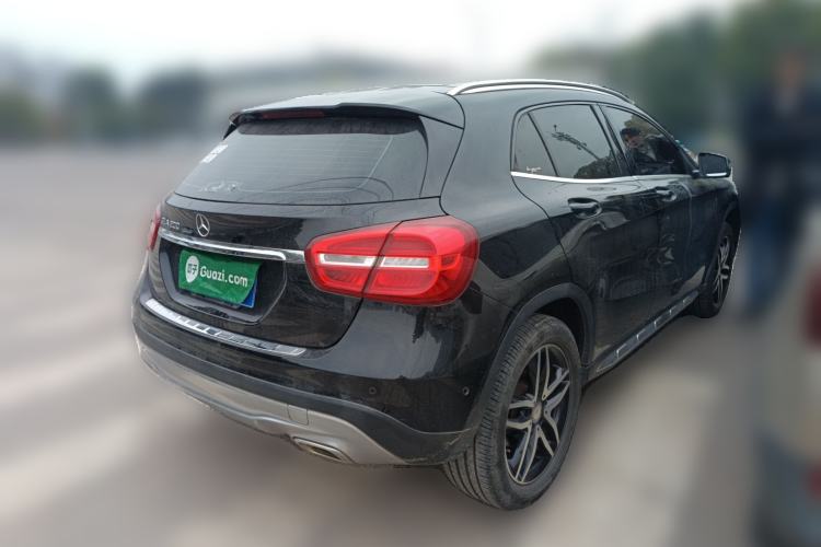 Used Mercedes-Benz GLA 2015 GLA 200 Fashion Model Rear Right 45 Deg