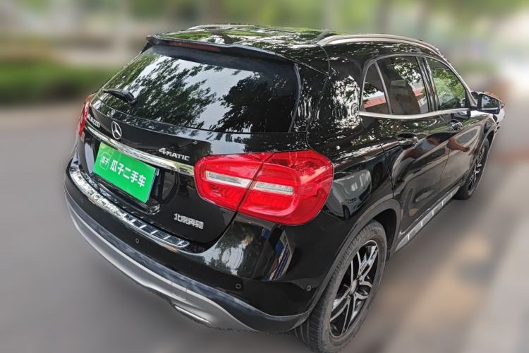 Used Mercedes-Benz GLA 2015 GLA 220 4MATIC Fashion Model Rear Right 45 Deg