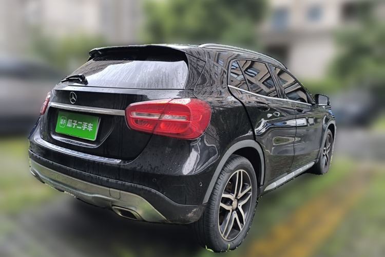Used Mercedes-Benz GLA 2015 GLA 200 Fashion Model Rear Right 45 Deg