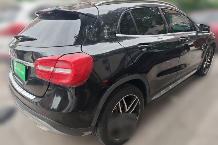 Used Mercedes-Benz GLA 2015 GLA 220 4MATIC Fashion Model Rear Right 45 Deg