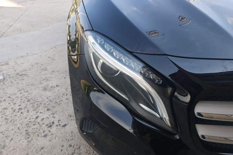 Used Mercedes-Benz GLA 2015 GLA 220 4MATIC Fashion Model Right Front Headlight
