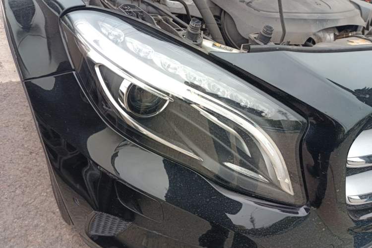 Used Mercedes-Benz GLA 2015 GLA 200 Fashion Model Right Front Headlight