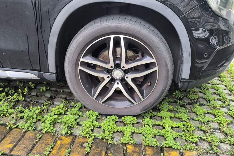 Used Mercedes-Benz GLA 2015 GLA 200 Fashion Model Right Front Wheel Hub