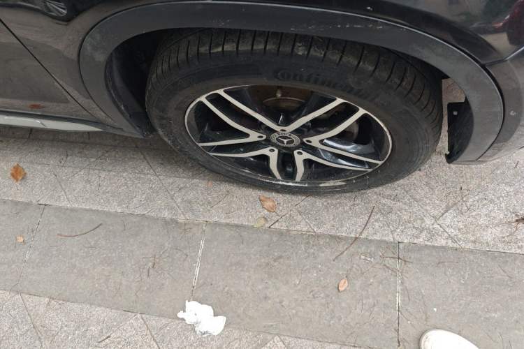 Used Mercedes-Benz GLA 2015 GLA 220 4MATIC Fashion Model Right Front Wheel Hub