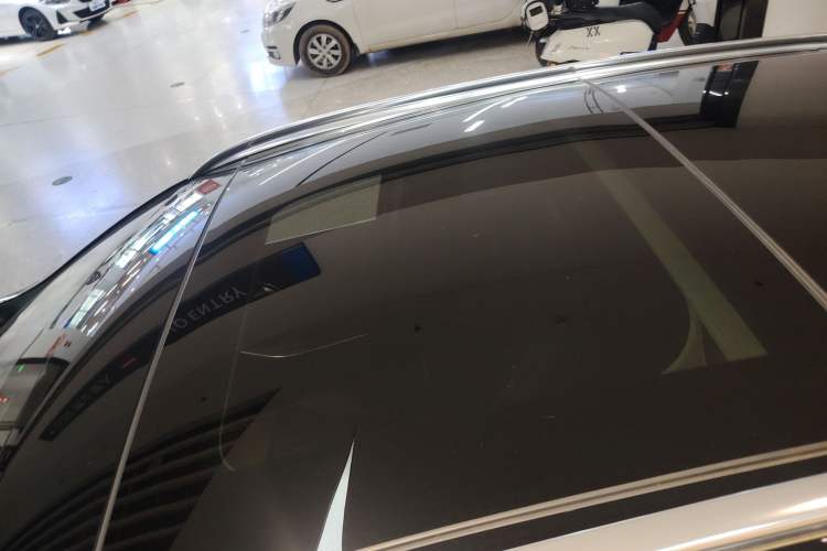 Used Mercedes-Benz GLA 2015 GLA 220 4MATIC Fashion Model Roof