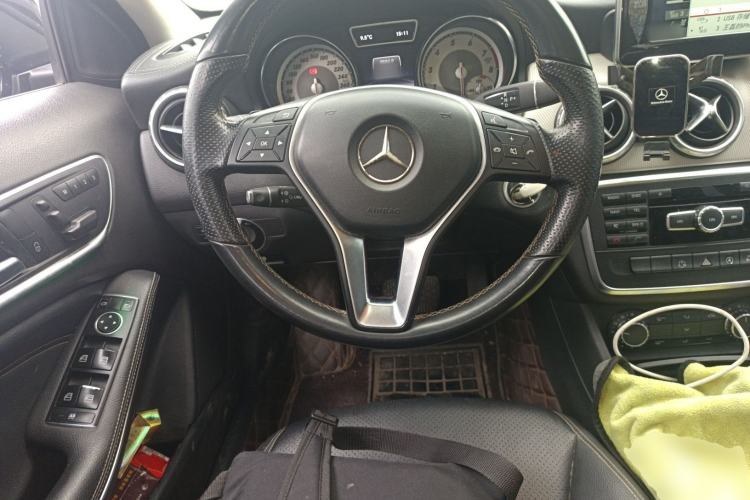 Used Mercedes-Benz GLA 2015 GLA 200 Fashion Model Steering Wheel