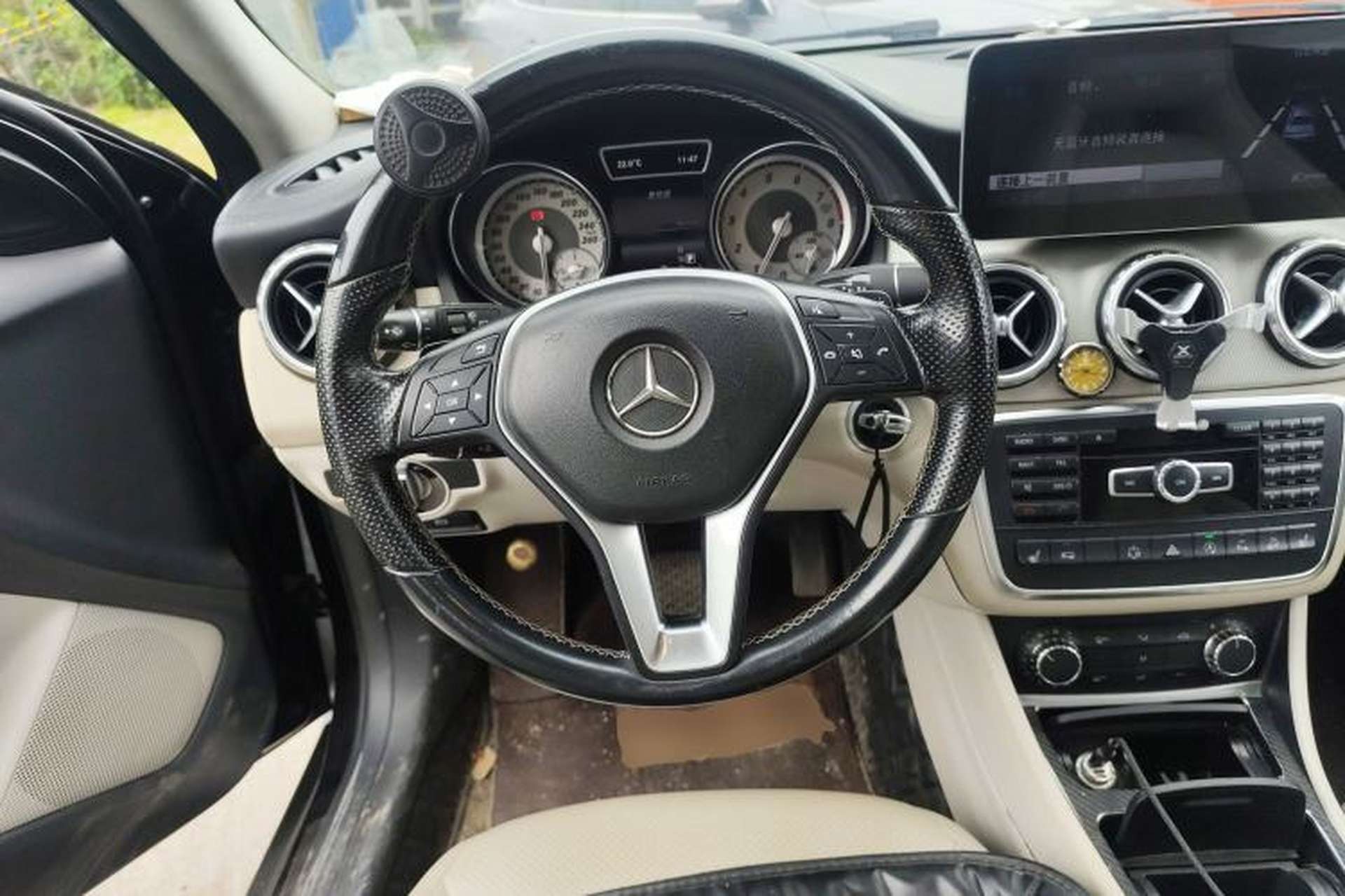 Used Mercedes-Benz GLA 2015 GLA 220 4MATIC Fashion Model Steering Wheel