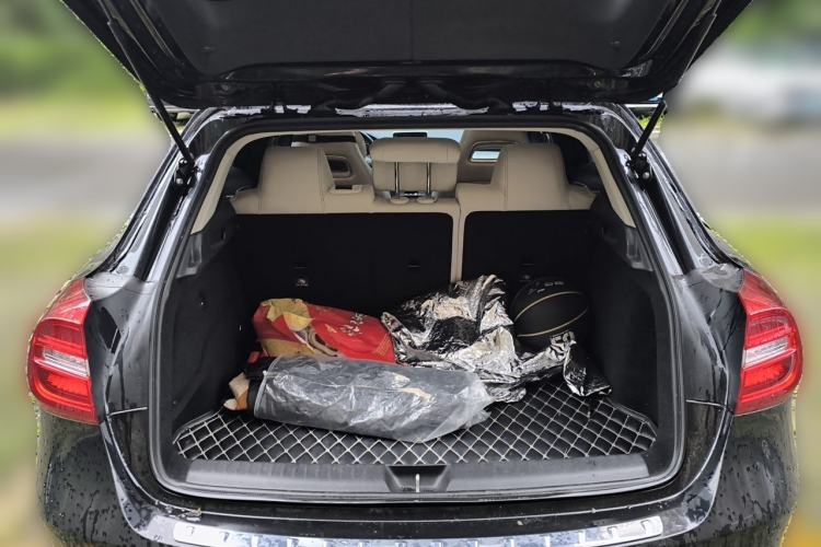 Used Mercedes-Benz GLA 2015 GLA 200 Fashion Model Trunk