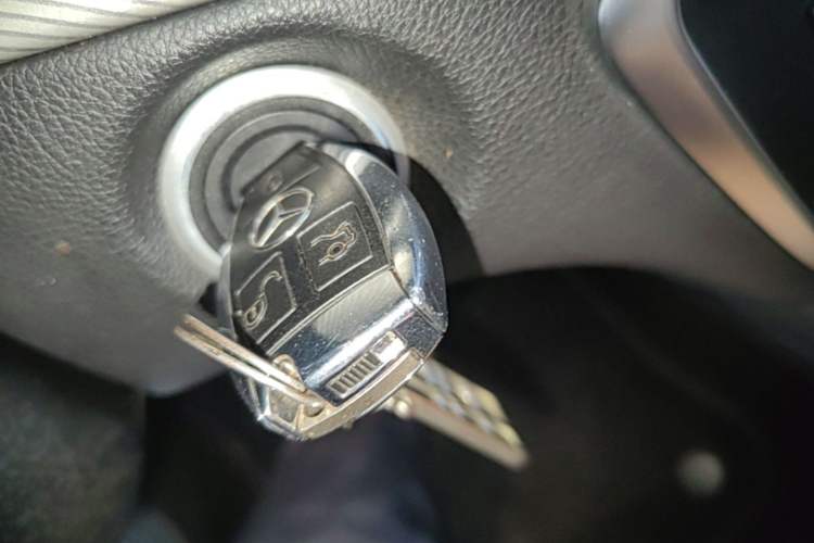 Used Mercedes-Benz GLA 2015 GLA 220 4MATIC Luxury Model Vehicle Key