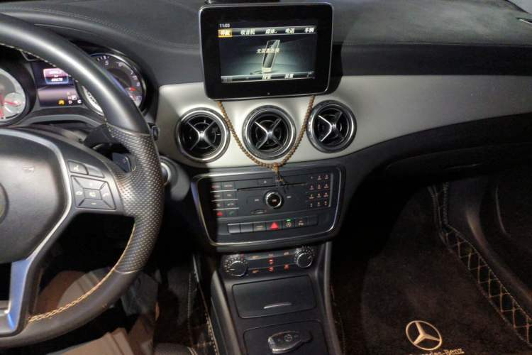Used Mercedes-Benz GLA 2015 GLA 200 Fashion Model Audio And AC Panel