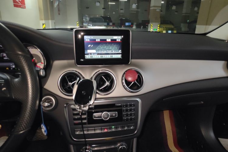 Used Mercedes-Benz GLA 2015 GLA 220 4MATIC Fashion Model Audio And AC Panel