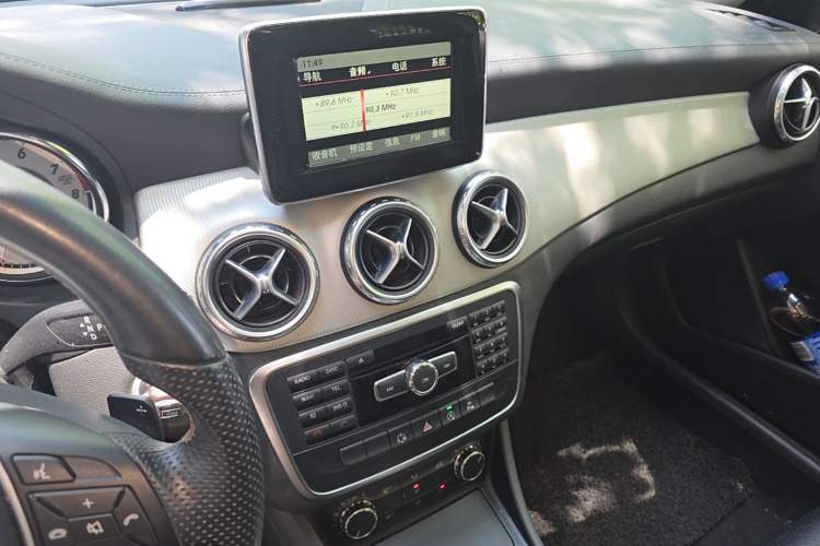 Used Mercedes-Benz GLA 2015 GLA 200 Fashion Model Audio And AC Panel