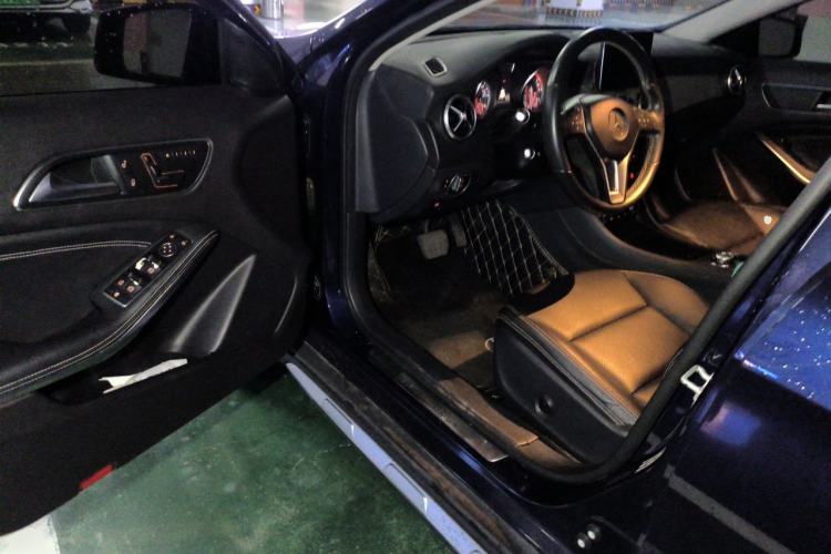 Used Mercedes-Benz GLA 2015 GLA 200 Fashion Model Driver Seat