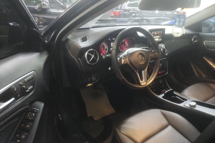 Used Mercedes-Benz GLA 2015 GLA 200 Fashion Model Driver Seat