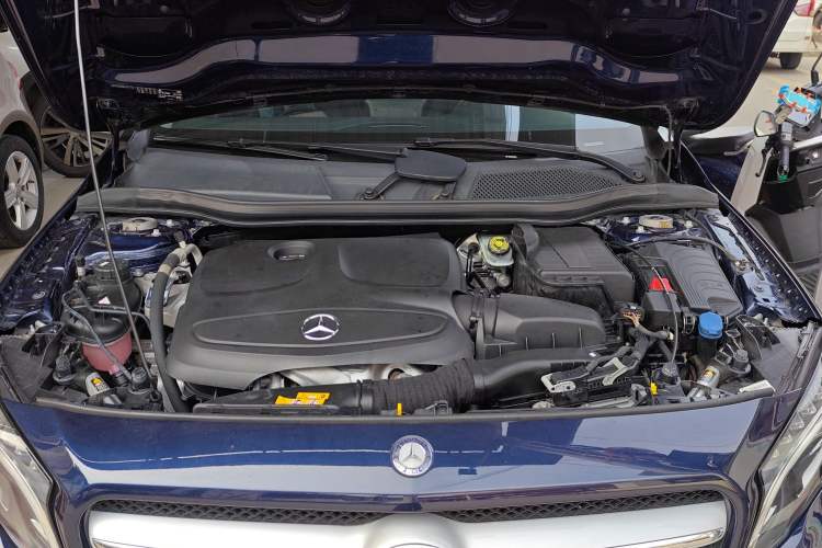 Used Mercedes-Benz GLA 2015 GLA 200 Fashion Model Engine Bay