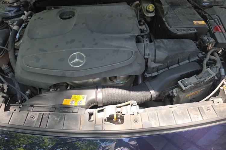 Used Mercedes-Benz GLA 2015 GLA 200 Fashion Model Engine Bay