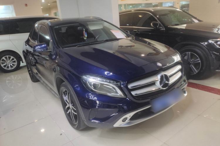 Used Mercedes-Benz GLA 2015 GLA 200 Fashion Model Exterior 1